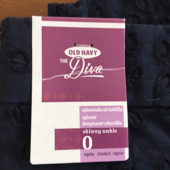 Old Navy Diva skinny ankle pants - Picture 3 of 3